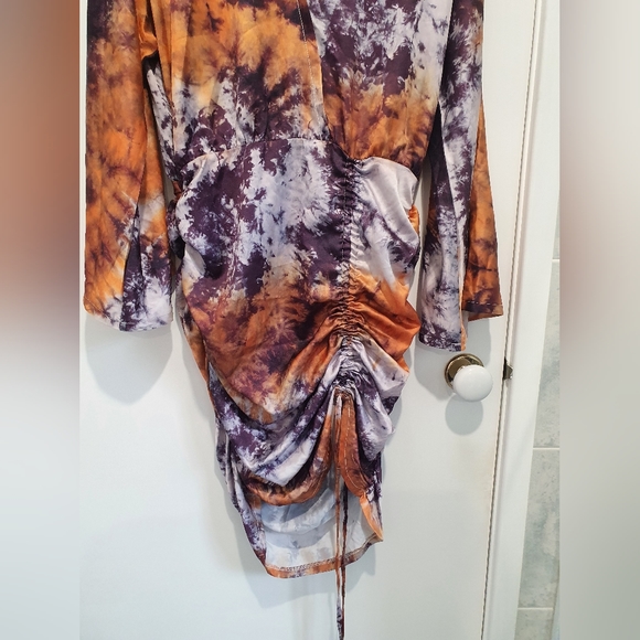 PrettyLittleThing dress with drawstring side ruching size US 8 (AUS 12 equiv) - Picture 3 of 8